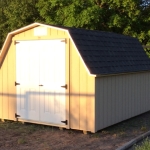 Franksville WI 10x12 Barn with 4' sidewalls